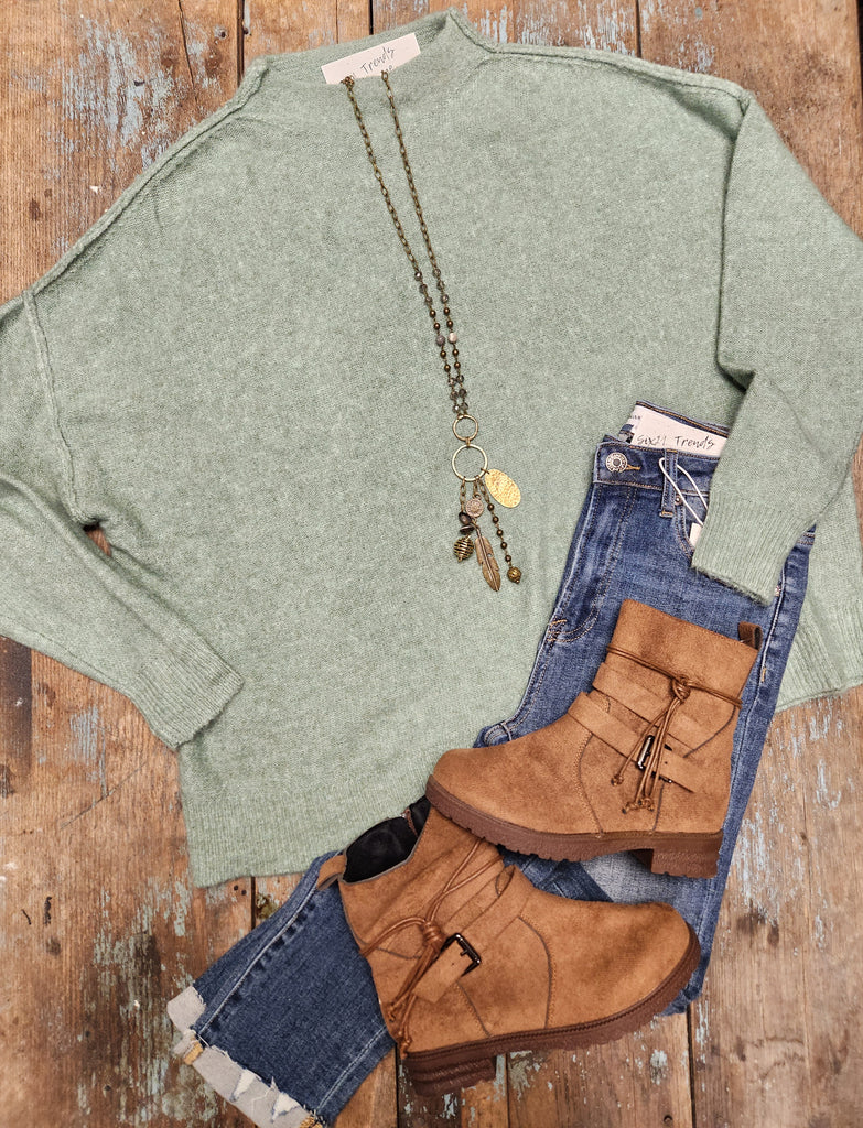 Reverse Seamed Pullover Sweater (2 colors)