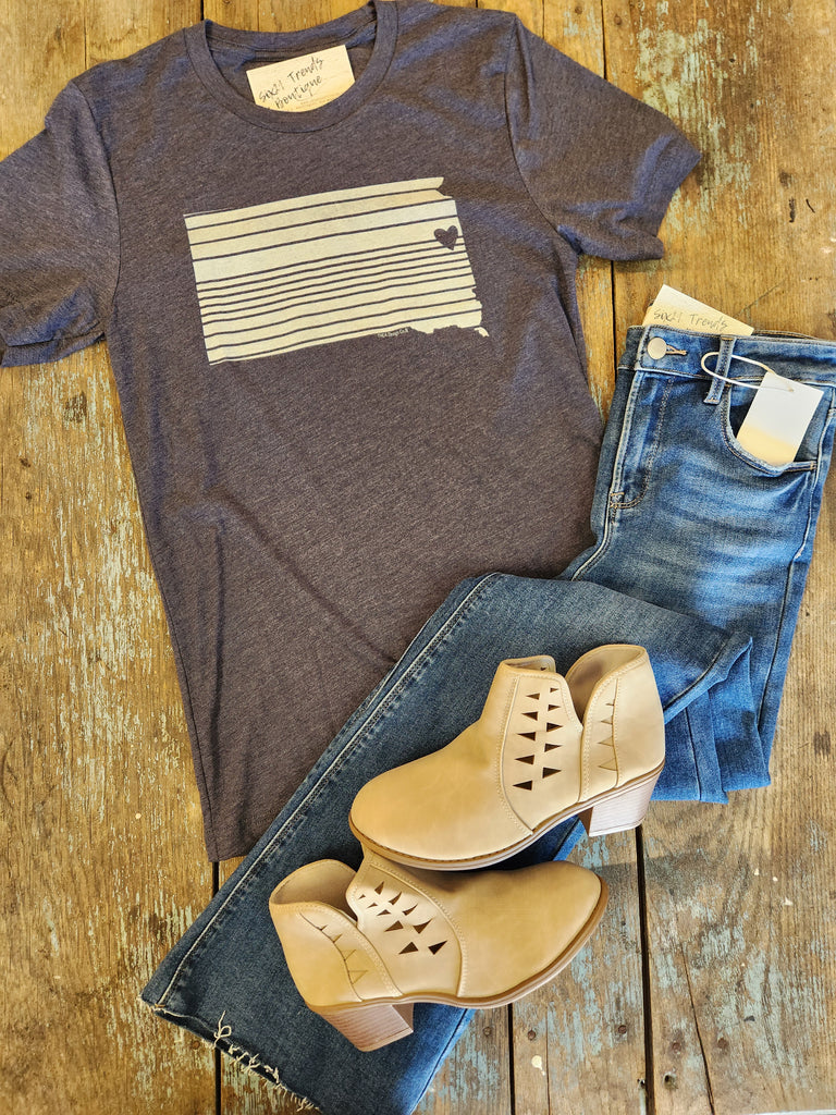 ❤️ Madison, SD Tee (2 colors)