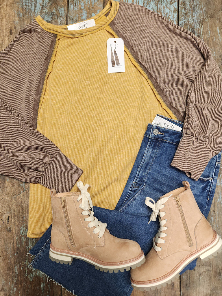 DOORBUSTER Curvy Raglan Color Block Rib Knit Top