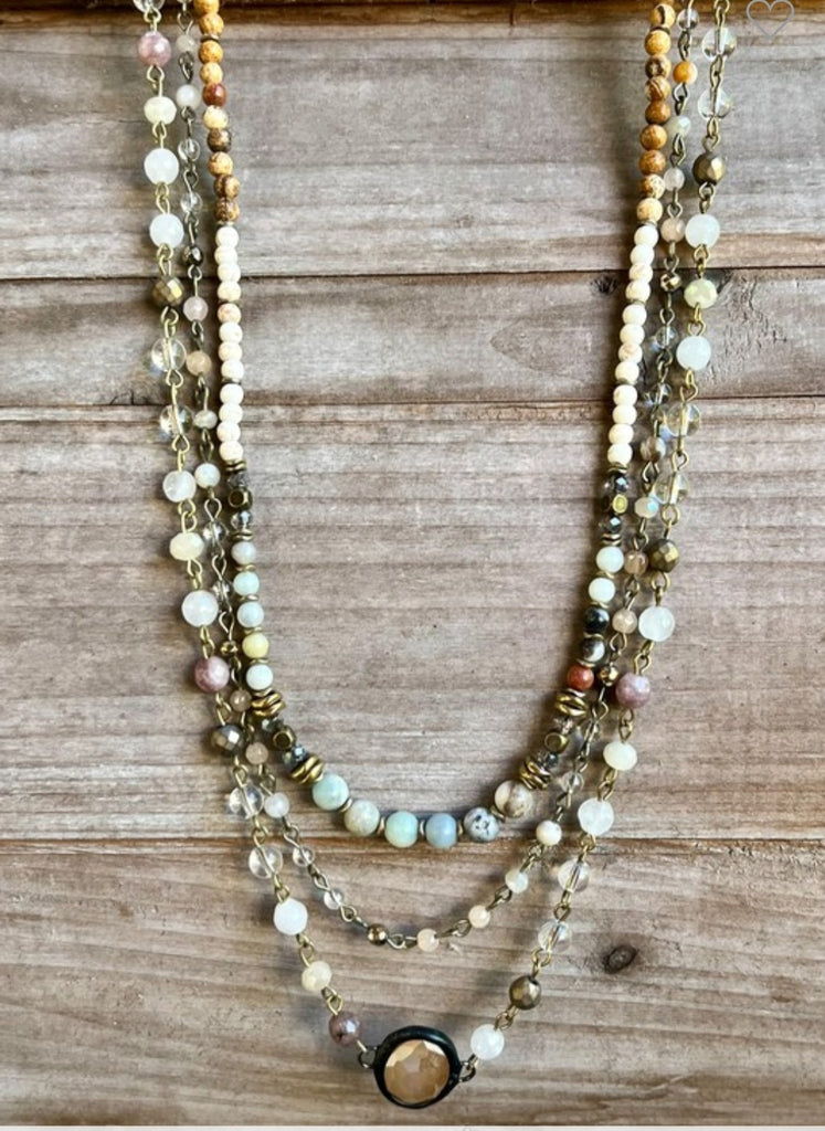 Justina Magnetic Necklace