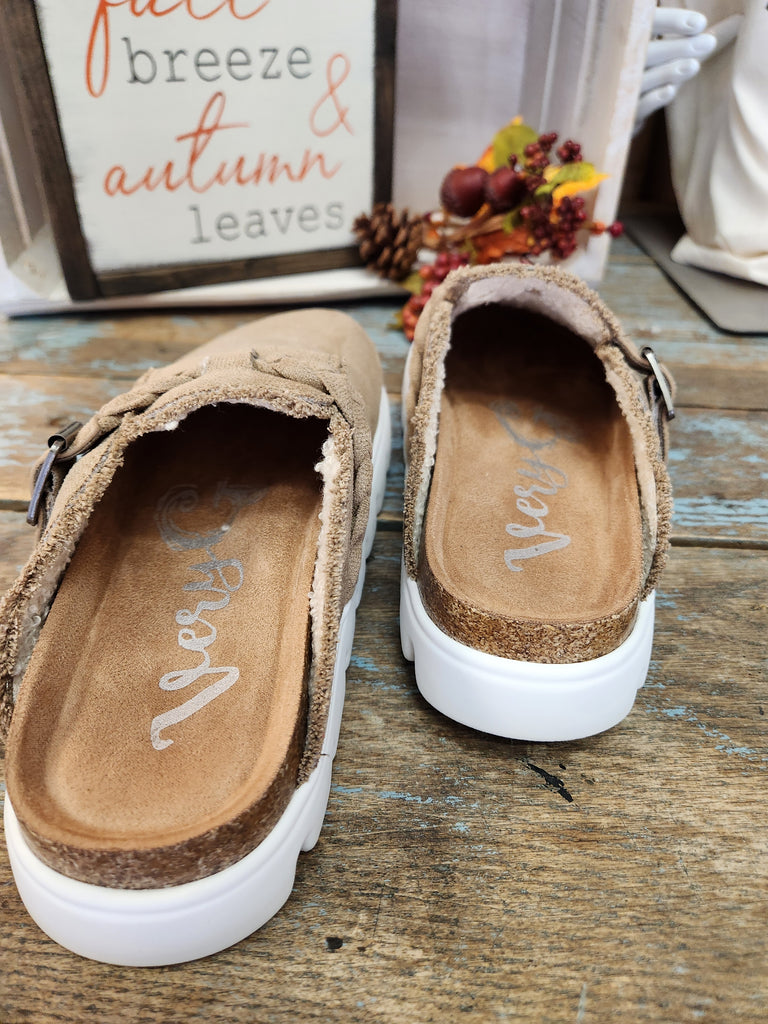 Cali in Taupe