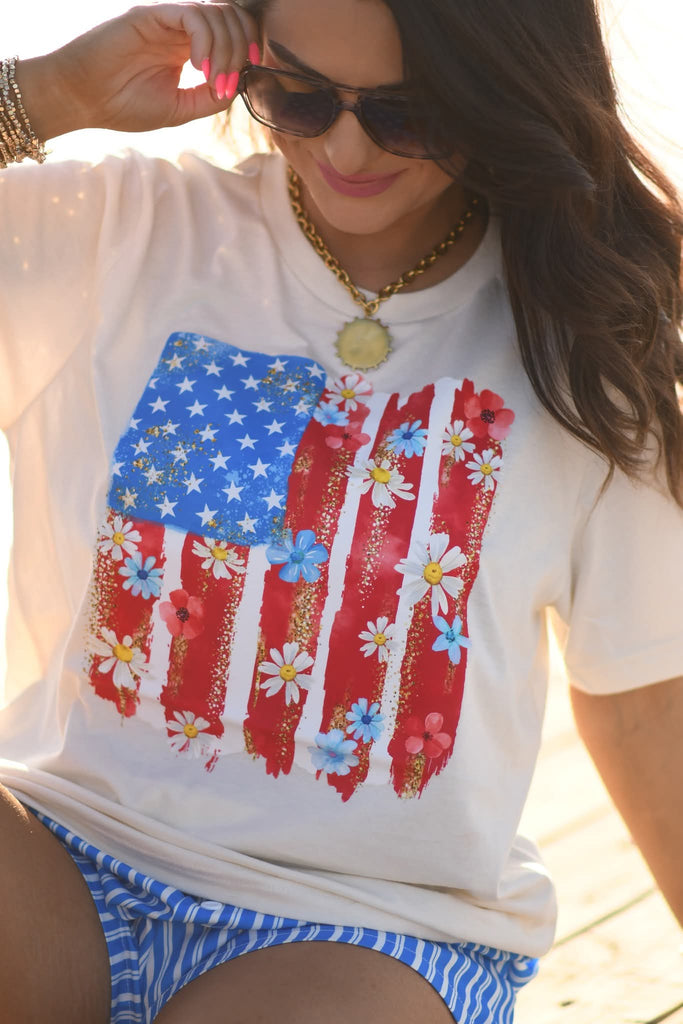 Graphic Tops – SIX21 Trends Boutique