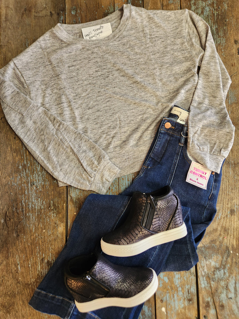 Cozy Cropped Pocket Sweatshirt