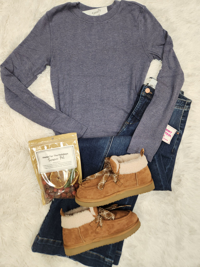 Ribbed Crewneck Longsleeve Basic Top (2 colors)