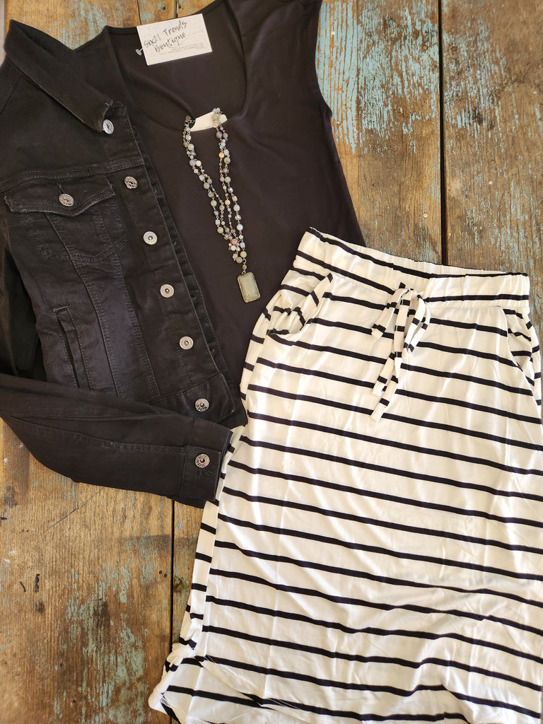 Ivory/Black Stripe Tie Tulip Hem Skirt