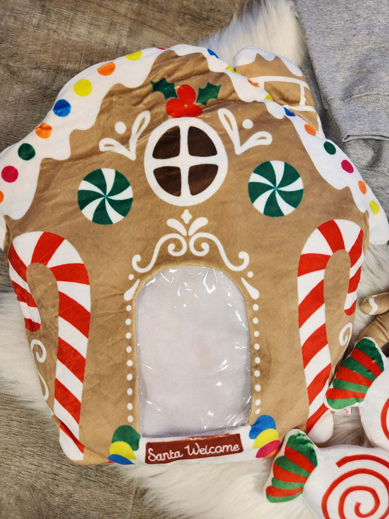 Mini Plushies Gingerbread House