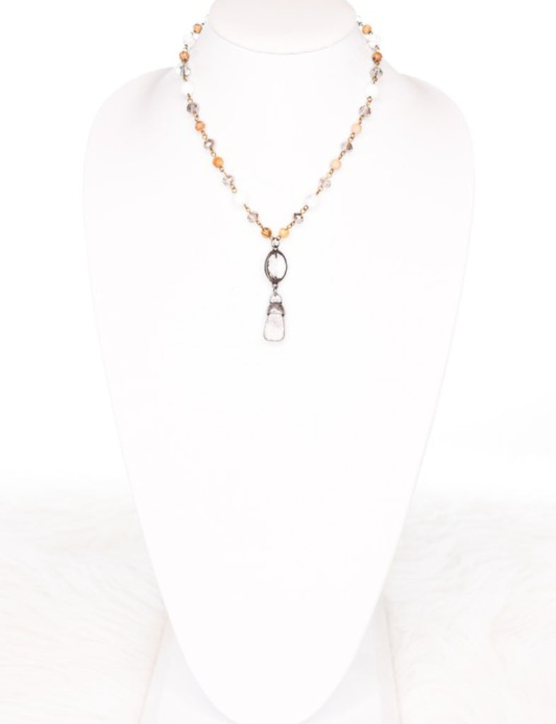 Pica White Necklace